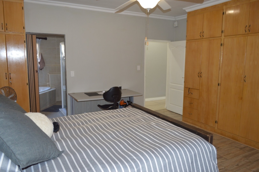 3 Bedroom Property for Sale in Wilkoppies North West